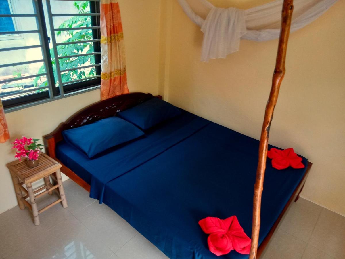 Baloo Guesthouse Ко Ронг Санлоем Екстериор снимка