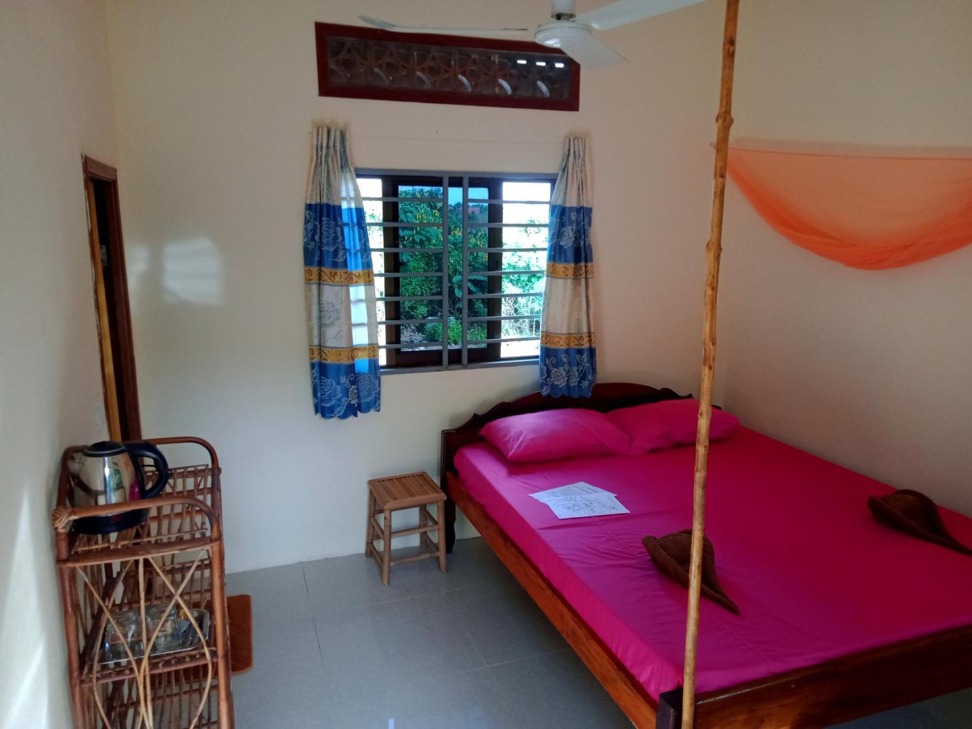 Baloo Guesthouse Ко Ронг Санлоем Екстериор снимка